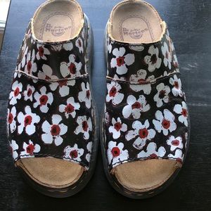 Dr. Martens size 9 sandals
